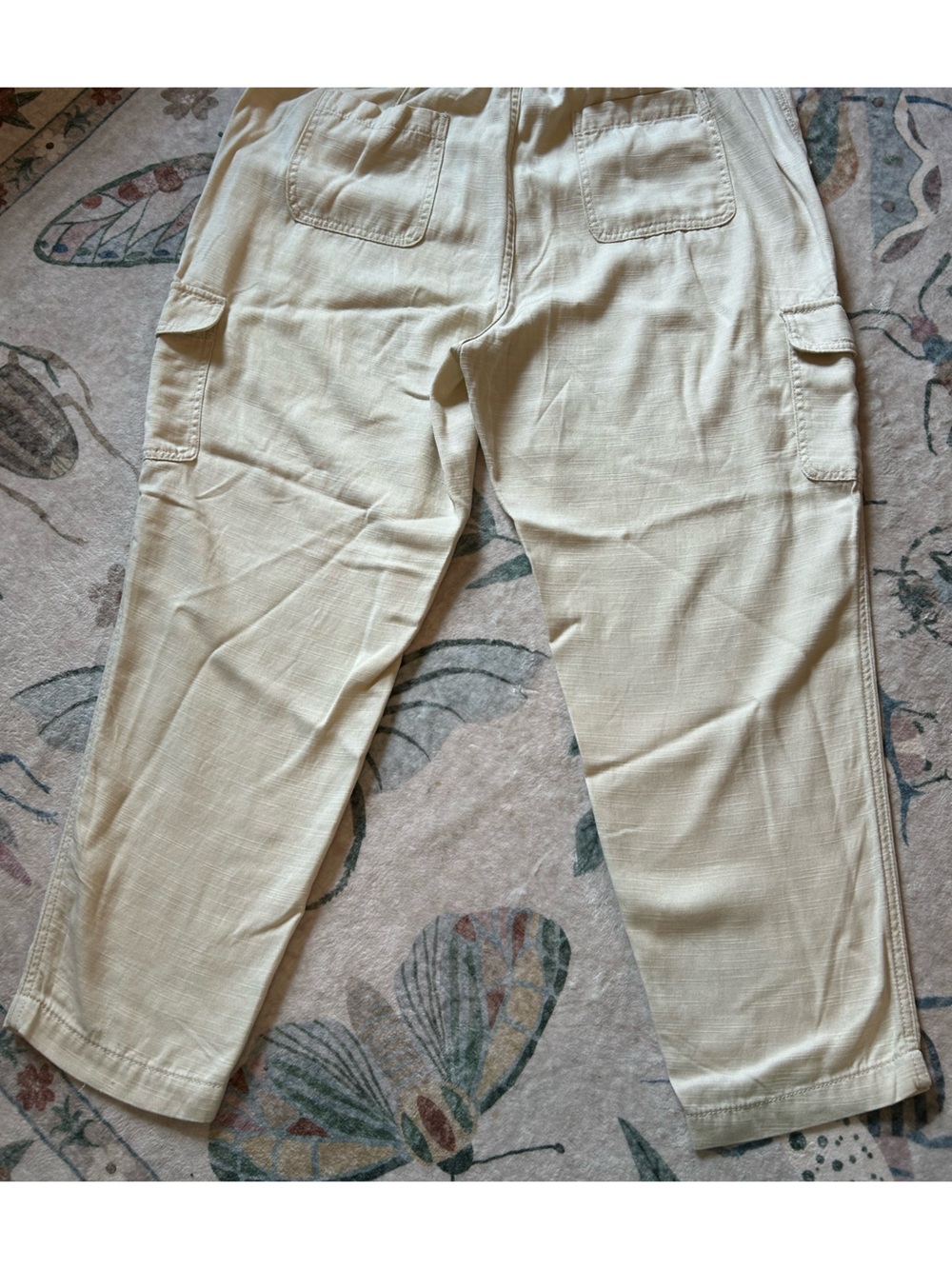 Wonderly Ivory Lyocell & Cotton Cargo Pants - Picture 7 of 9